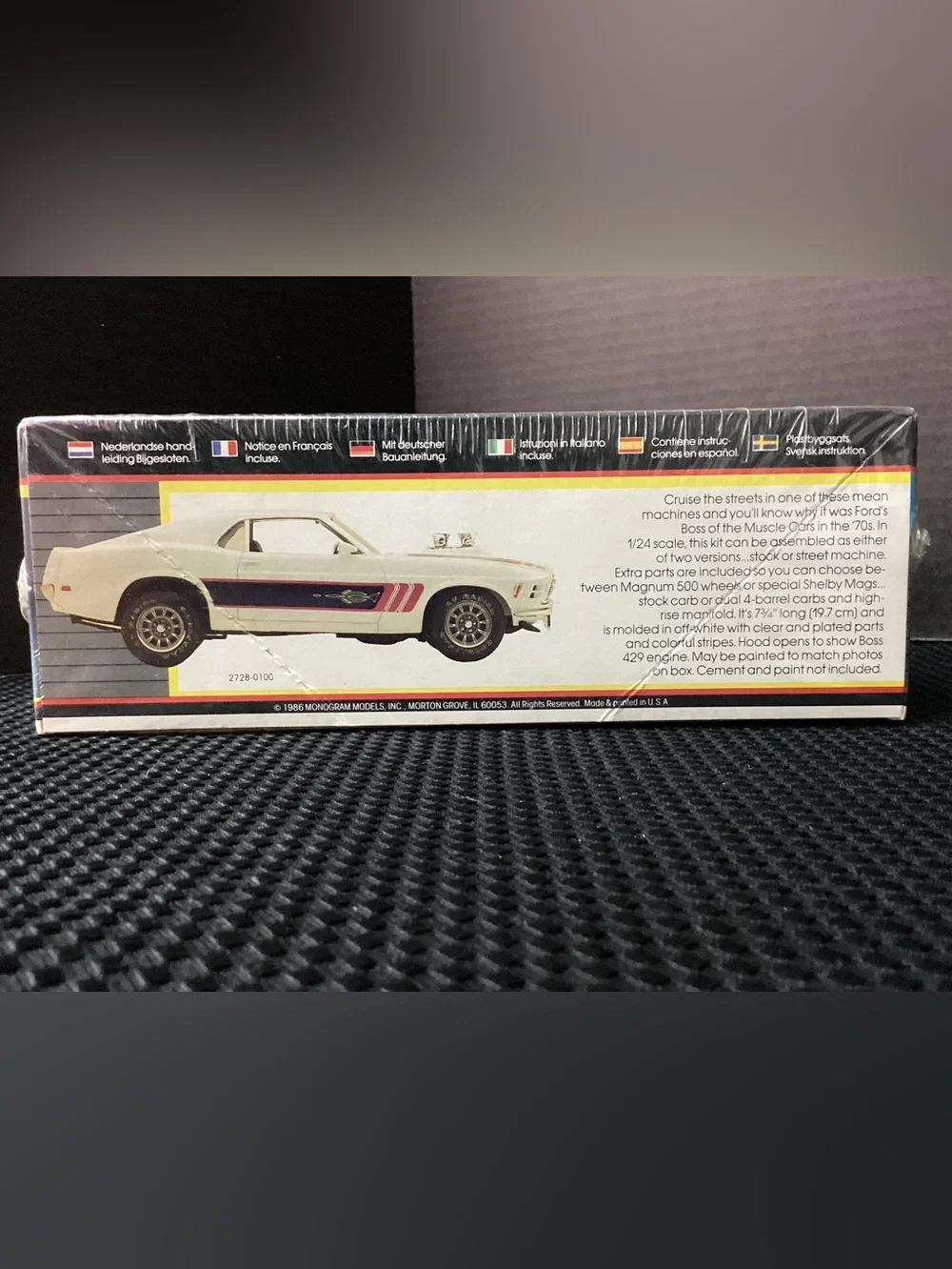 Boss Mustang Street Machine 1/24 Scale Model Car Kit - White with Red Accents